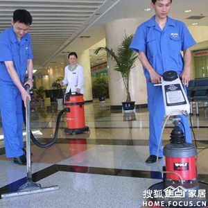 石材地板清潔與保養指南 專業清洗與日常保潔要點